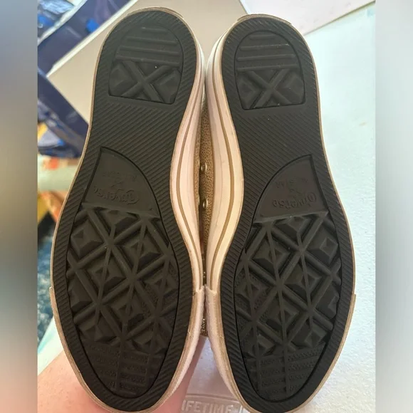 Converse Gold Leather with Custom leather panels painted by Annie Chajin. OOAK - Picture 9 of 11